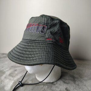 NEW ERA Tampa Bay Buccaneers Bucket Hat OSFA Gray Training Camp Spandex Blend